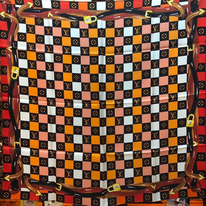 Louis Vuitton Scarf LVS00107